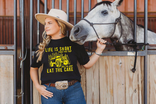 LIFE IS SHORT BUY THE JE EP-YELLOW (GRAPHIC TEE) 3663