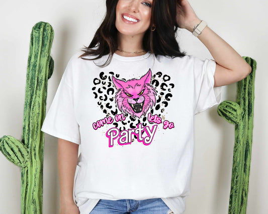 COME ON PINK WILDCATS Graphic Tee 5518KD